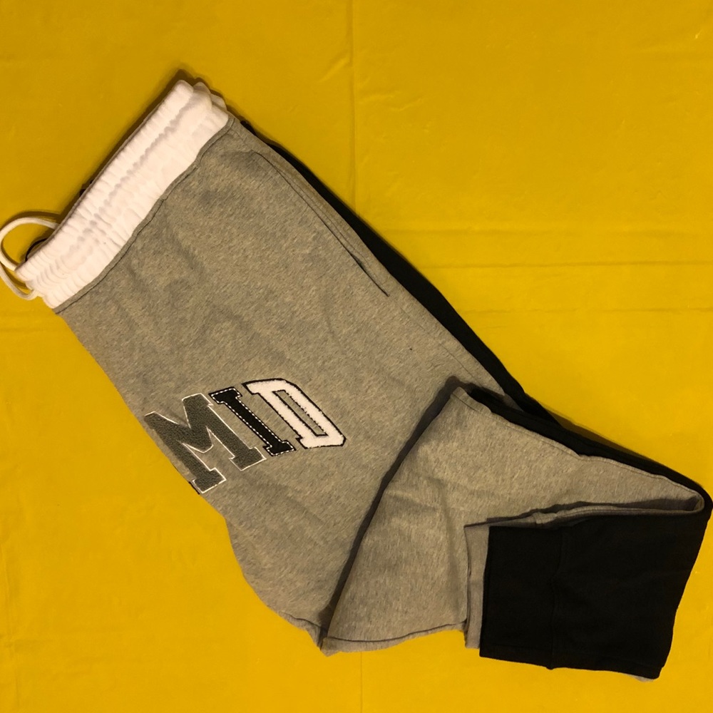 Pants - Picture 3 of 5
